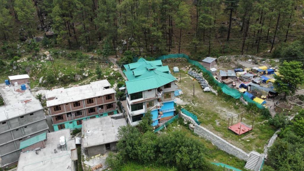 Majestic Mountain Bhaiji Guest House Kasol Exterior photo